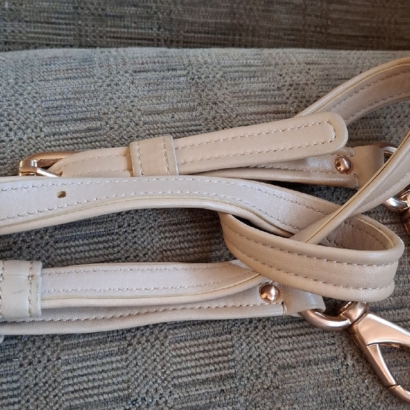 Coach Beige Signature Shoulder Bag - Picture 6 of 10